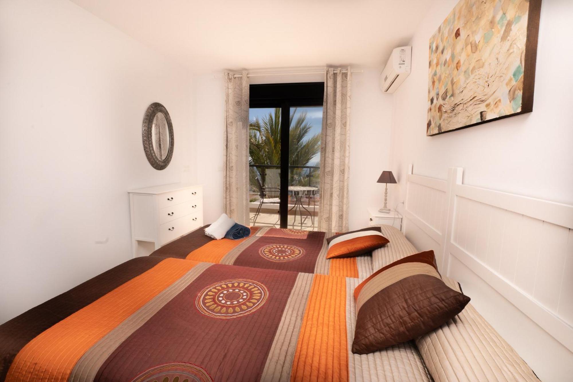 Apartamentos Torres de San Juan Nerja Exterior foto